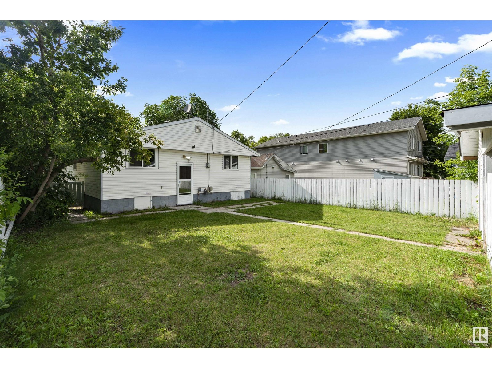 Photo 25 of 5319 55 St, Camrose AB