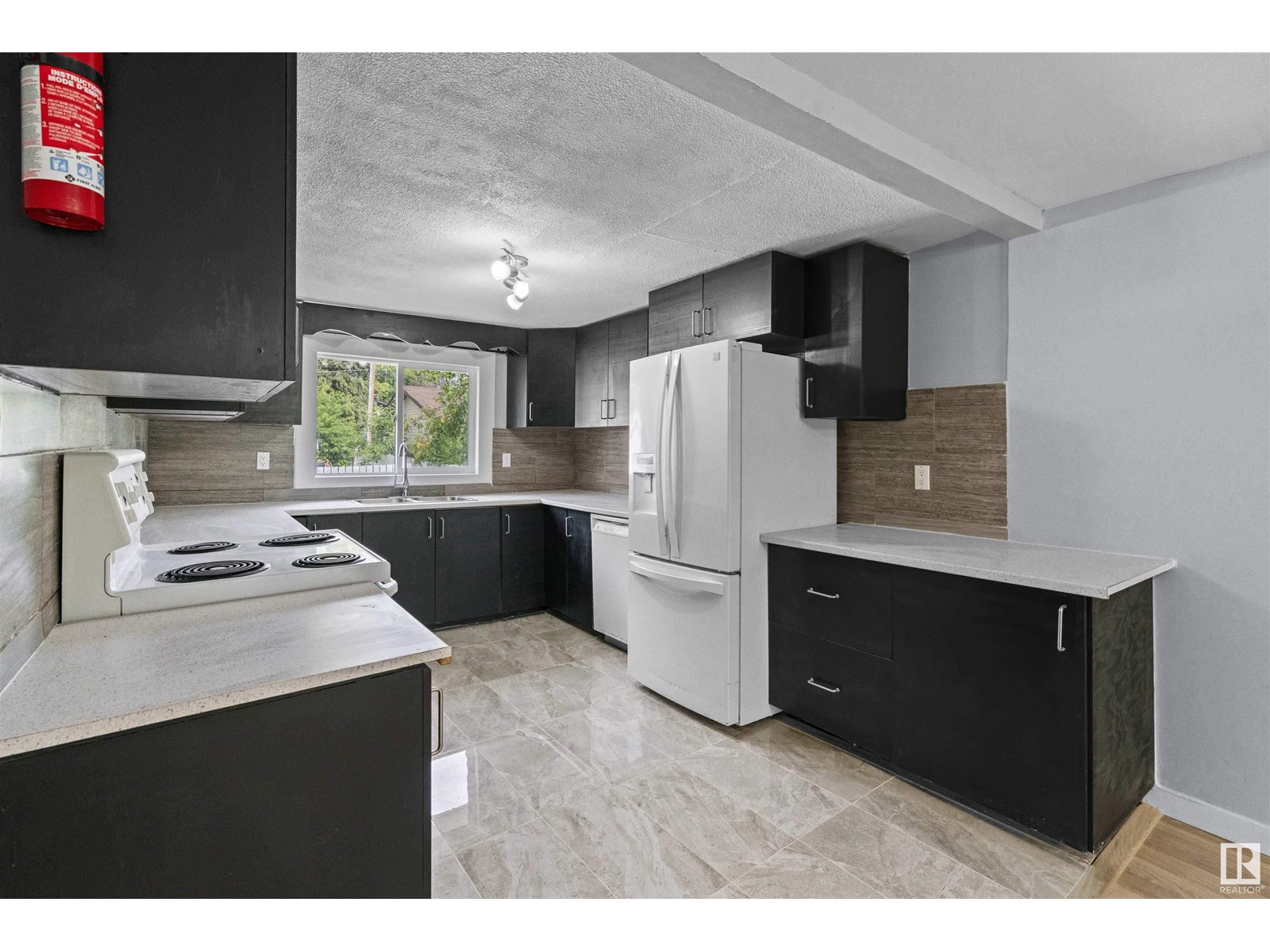 Photo 20 of 5319 55 St, Camrose AB