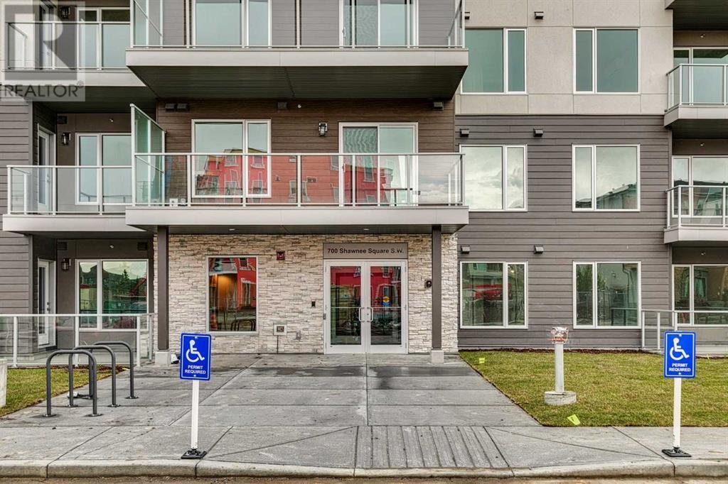Single Family House for Sale in   Shawnee Square SW Shawnee Slopes Calgary 