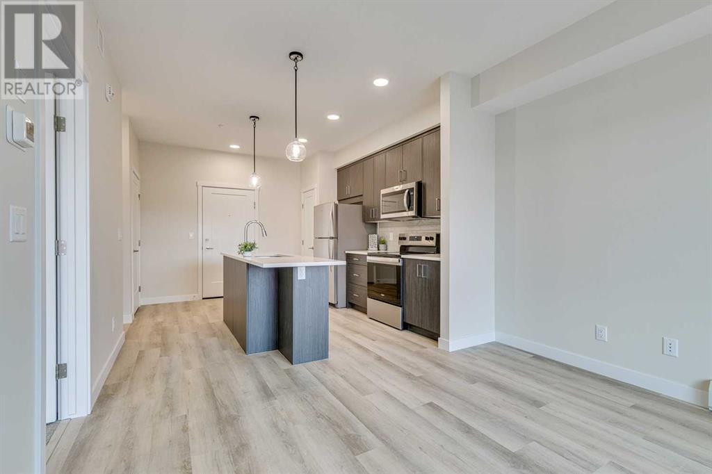 Single Family House for Sale in   Shawnee Square SW Shawnee Slopes Calgary 