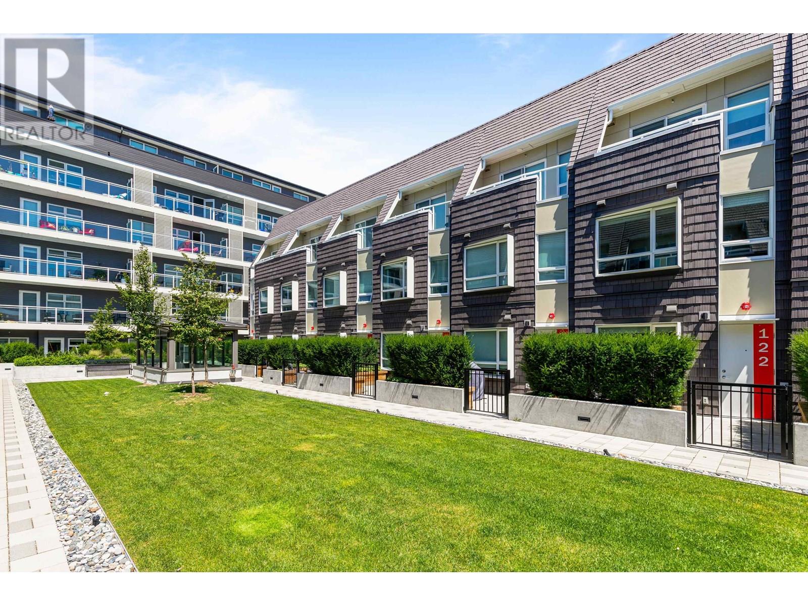 Photo 11 of 122 12040 Plaza Street, Maple Ridge BC
