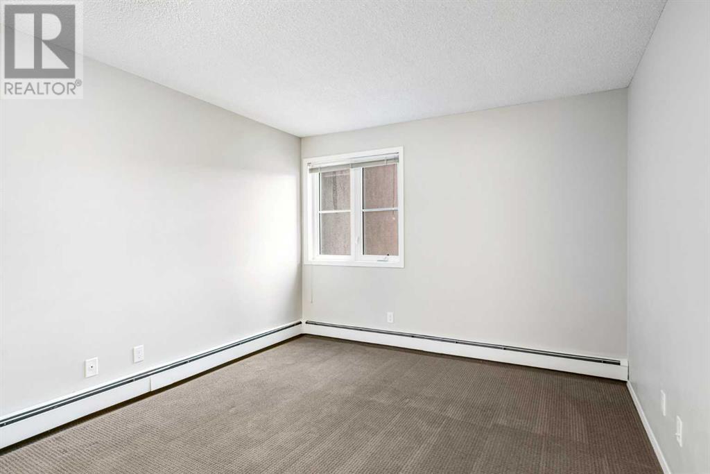 Single Family House for Sale in   Edenwold Heights NW Edgemont Calgary 