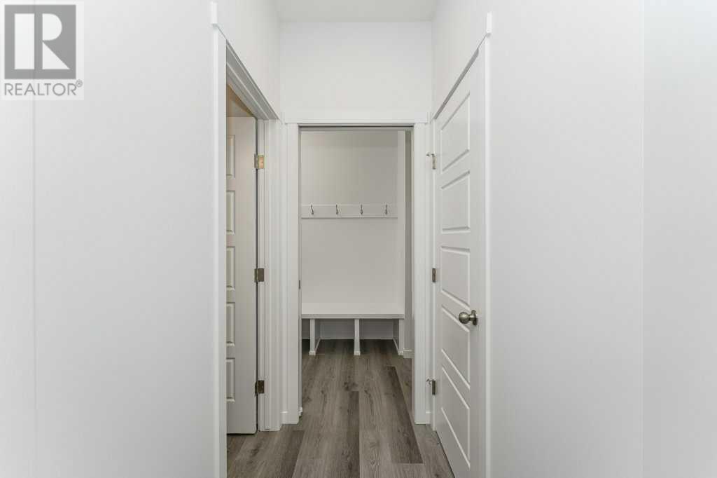 Photo 18 of 68 Creekstone Grove Sw, Calgary AB