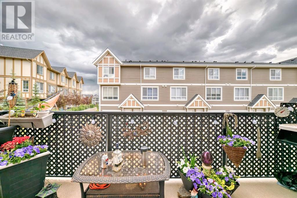 Single Family House for Sale in  Sherwood Lane NW Sherwood Calgary 