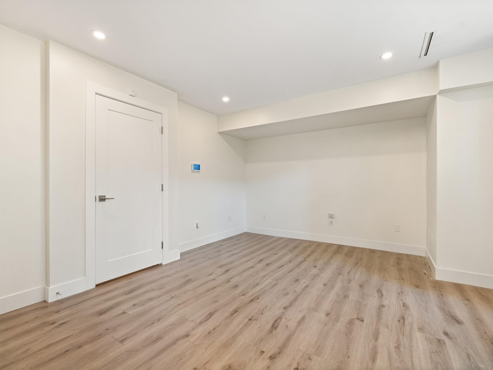 Photo 35 of 5 15177 60 Avenue, Surrey BC