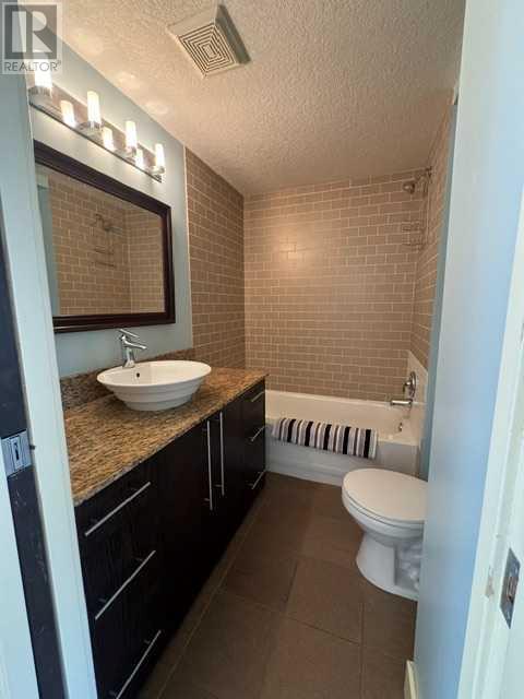 Single Family House for Sale in   Avenue NE Tuxedo Park Calgary 