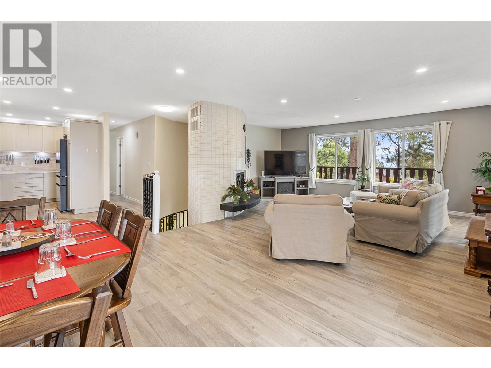 3947 Trepanier Heights Place, Peachland