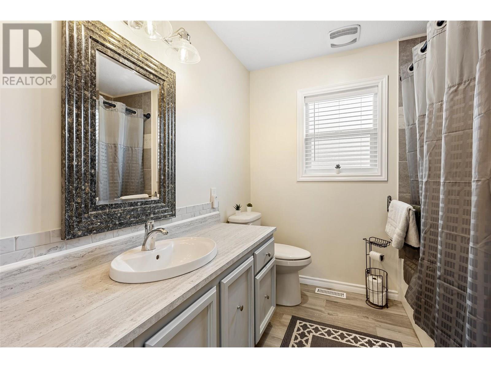 3947 Trepanier Heights Place, Peachland