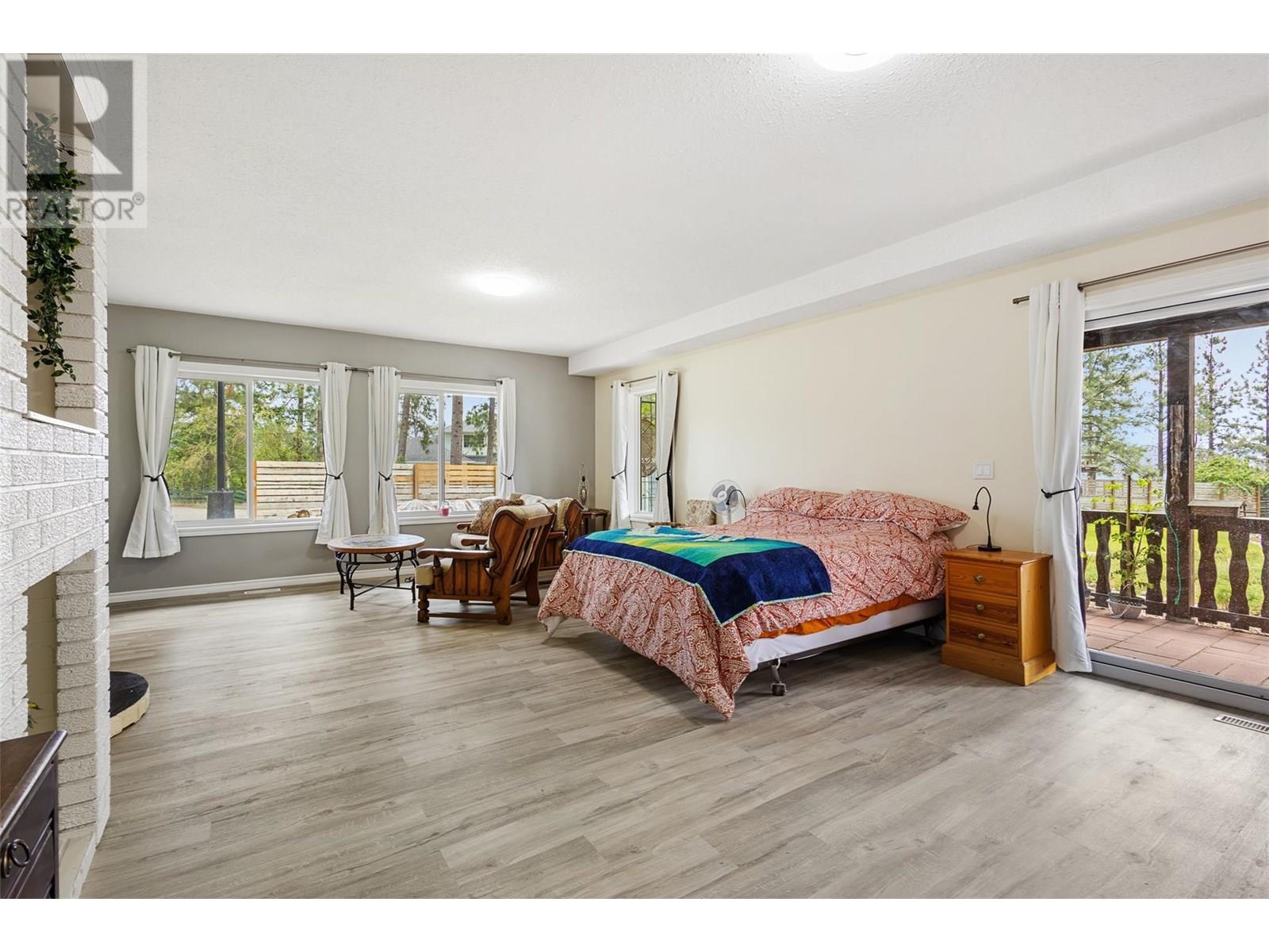 3947 Trepanier Heights Place, Peachland