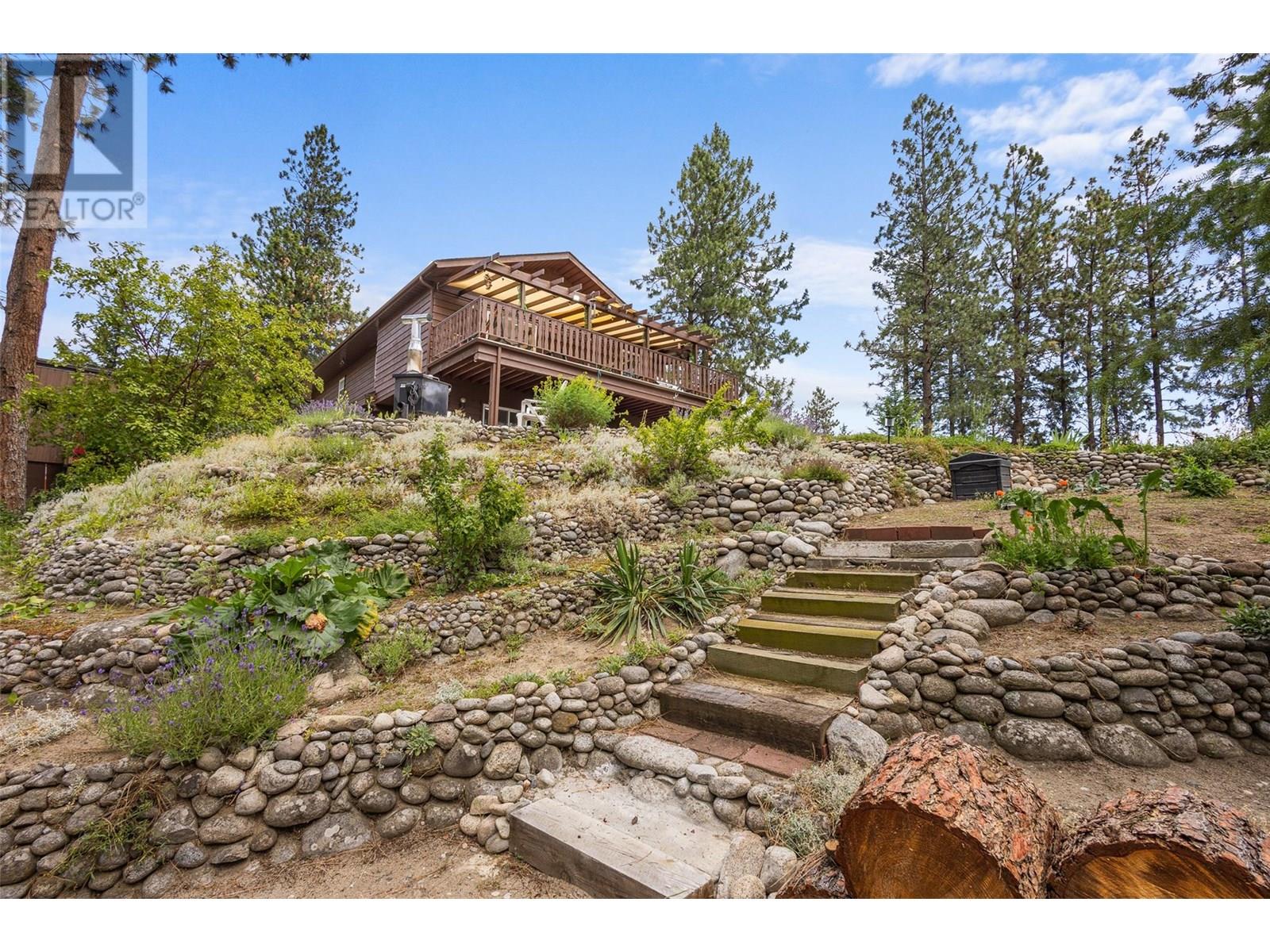3947 Trepanier Heights Place, Peachland