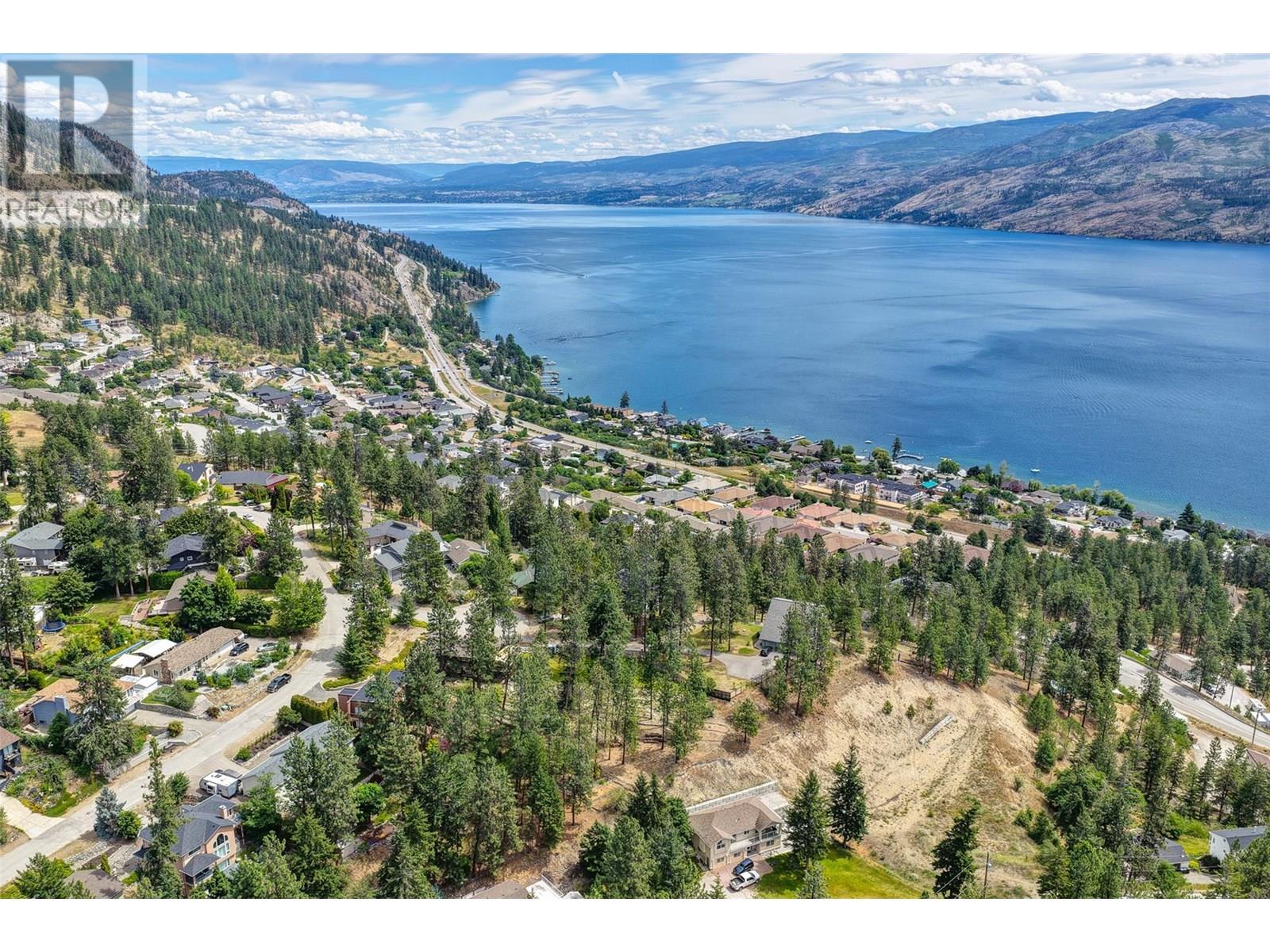 3947 Trepanier Heights Place, Peachland