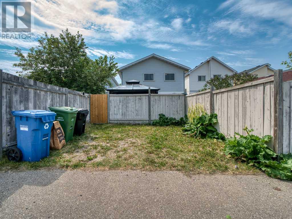 230 Costa Mesa Close NE, Calgary, Alberta