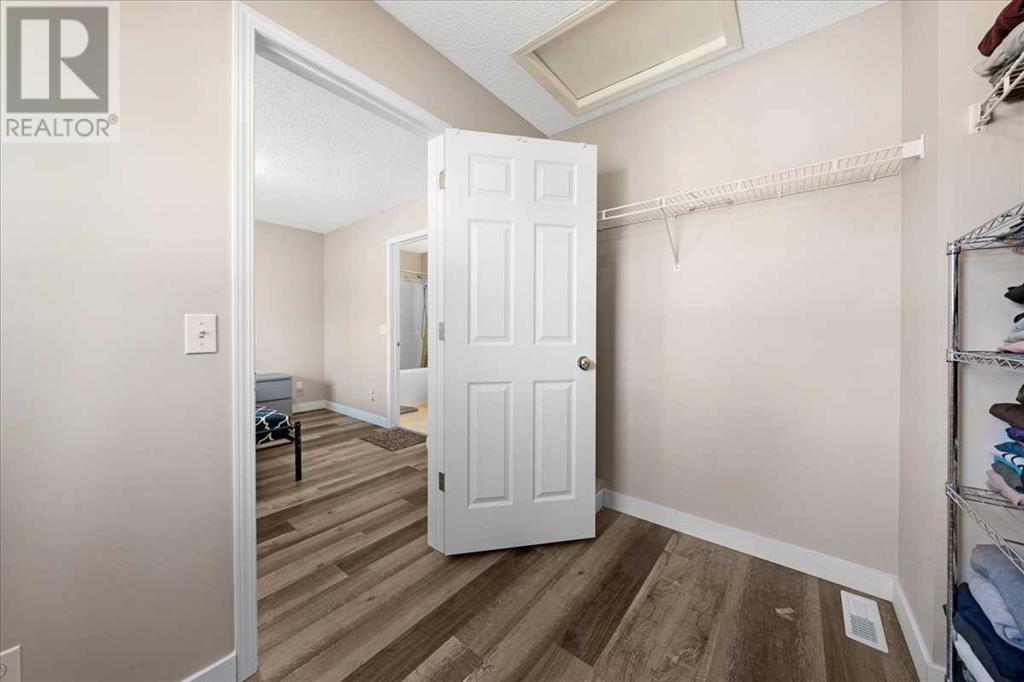 Single Family House for Sale in   Martha