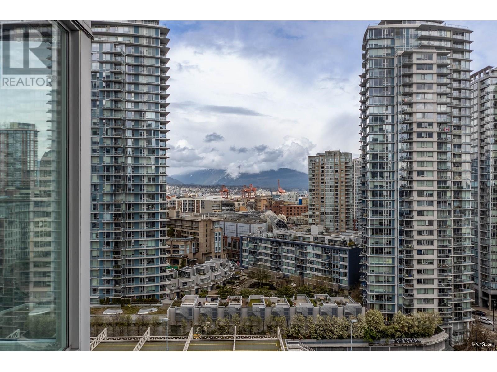 Photo 20 of 1202 131 Regiment Square, Vancouver BC