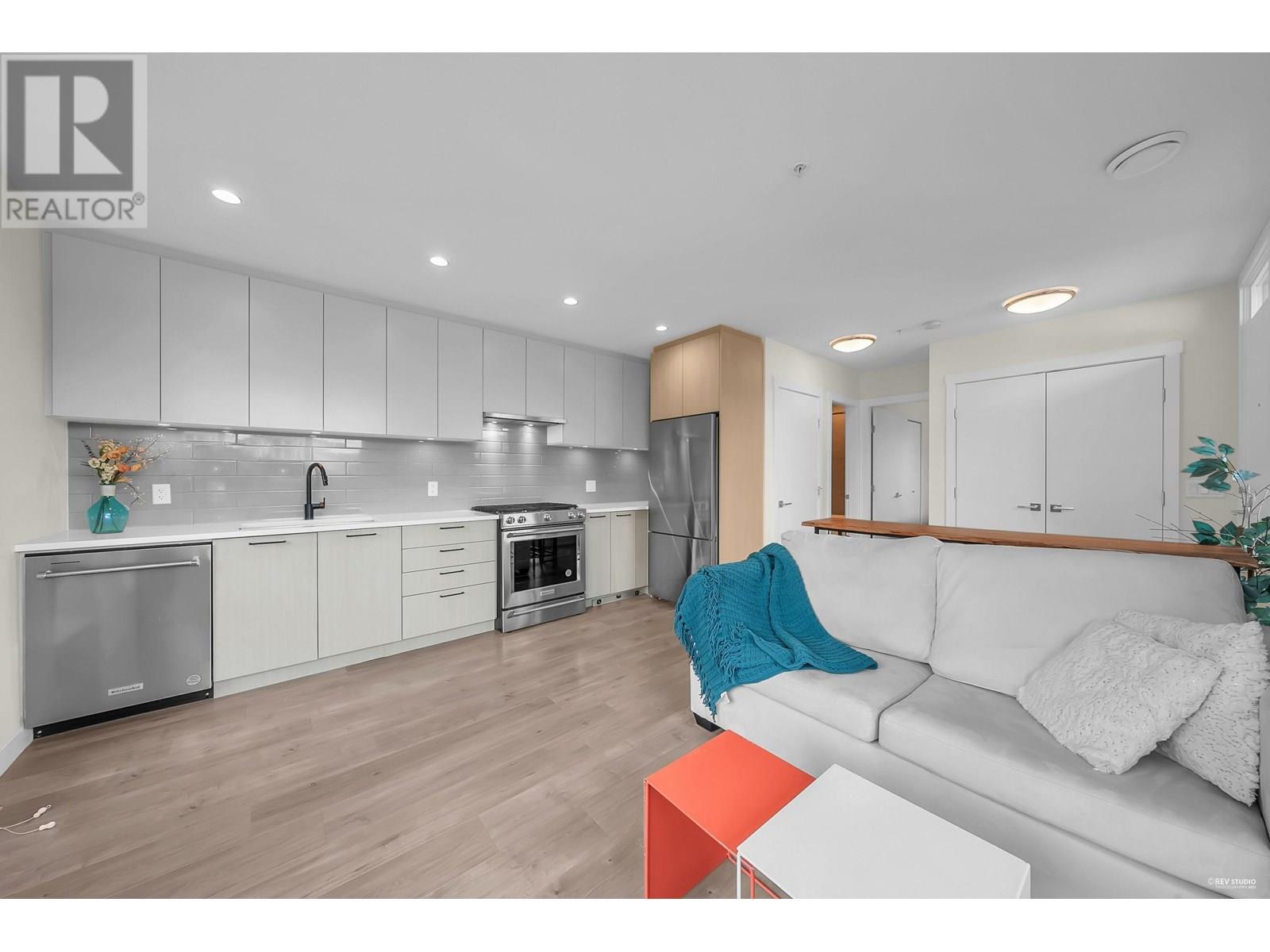 Photo 4 of 124 708 Lea Avenue, Coquitlam BC