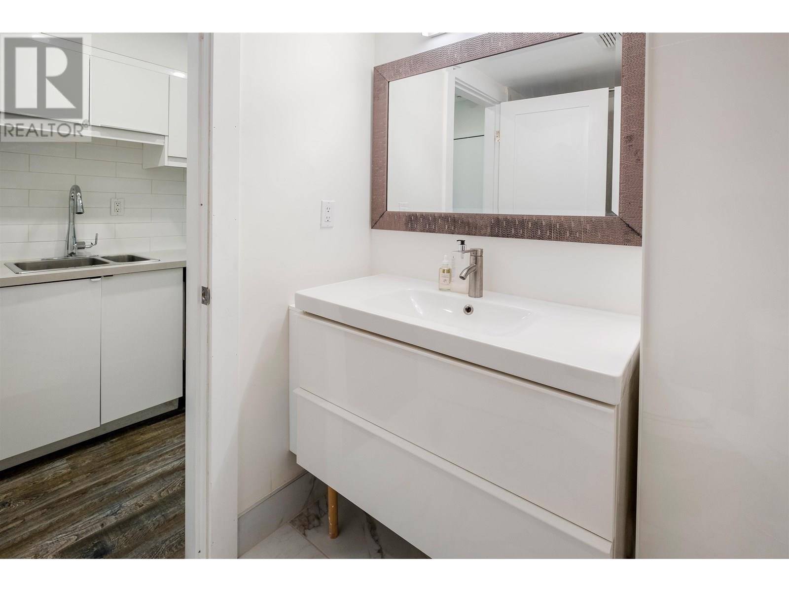 312 2021 KAREN CRESCENT, Whistler