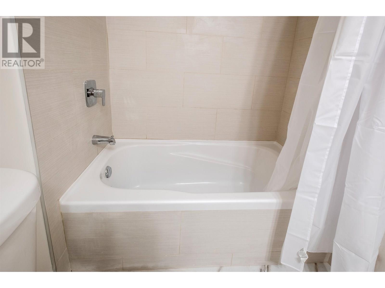 312 2021 KAREN CRESCENT, Whistler