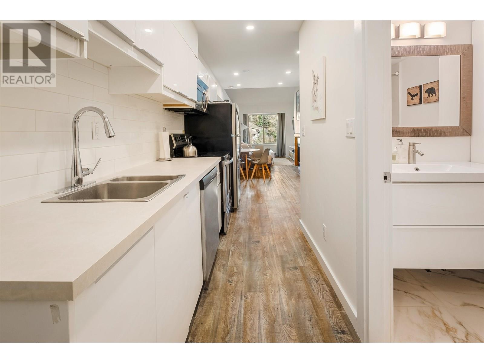 312 2021 KAREN CRESCENT, Whistler