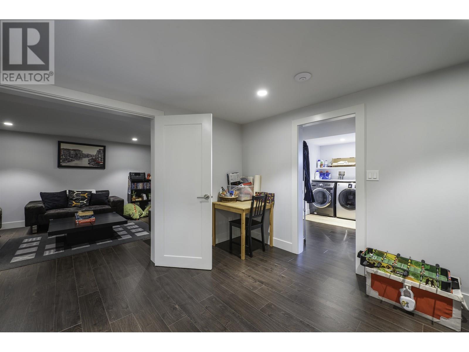 Photo 14 of 818 Massey Street, New Westminster BC