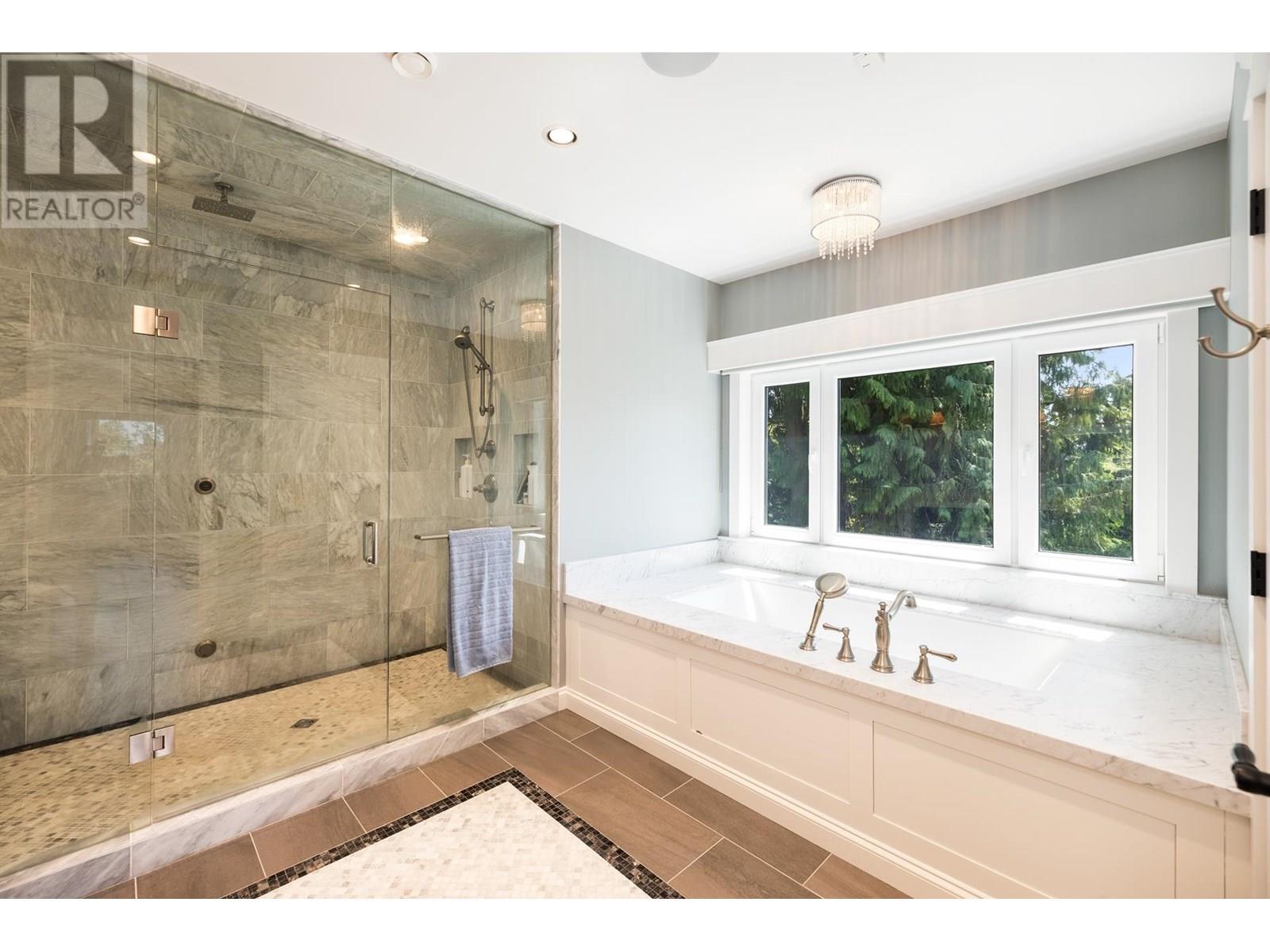 3850 ST. MARYS AVENUE, North Vancouver