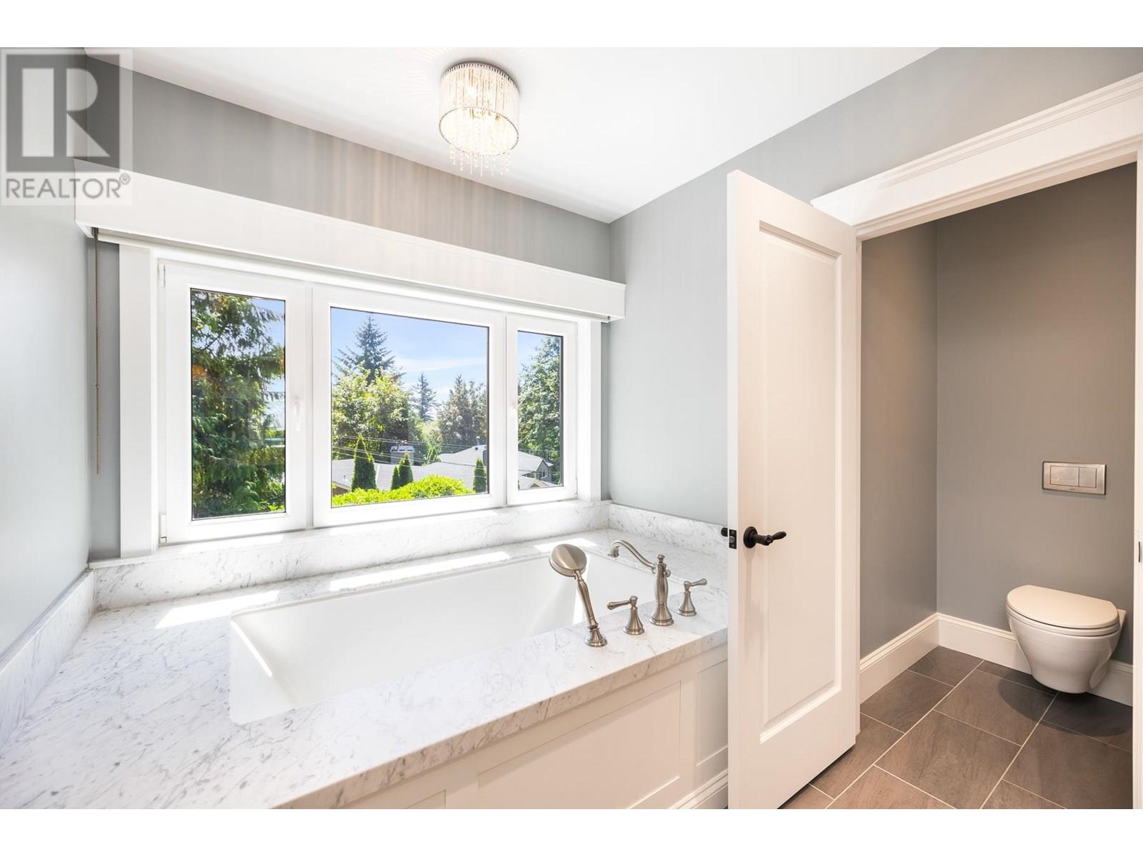 3850 ST. MARYS AVENUE, North Vancouver