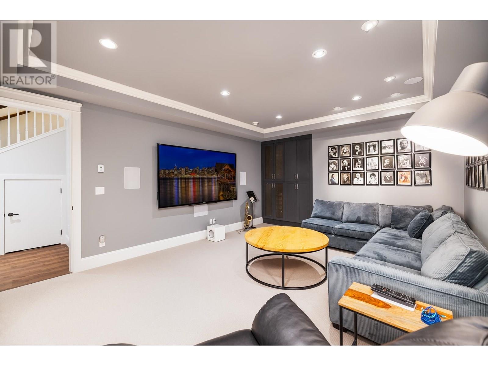 3850 ST. MARYS AVENUE, North Vancouver