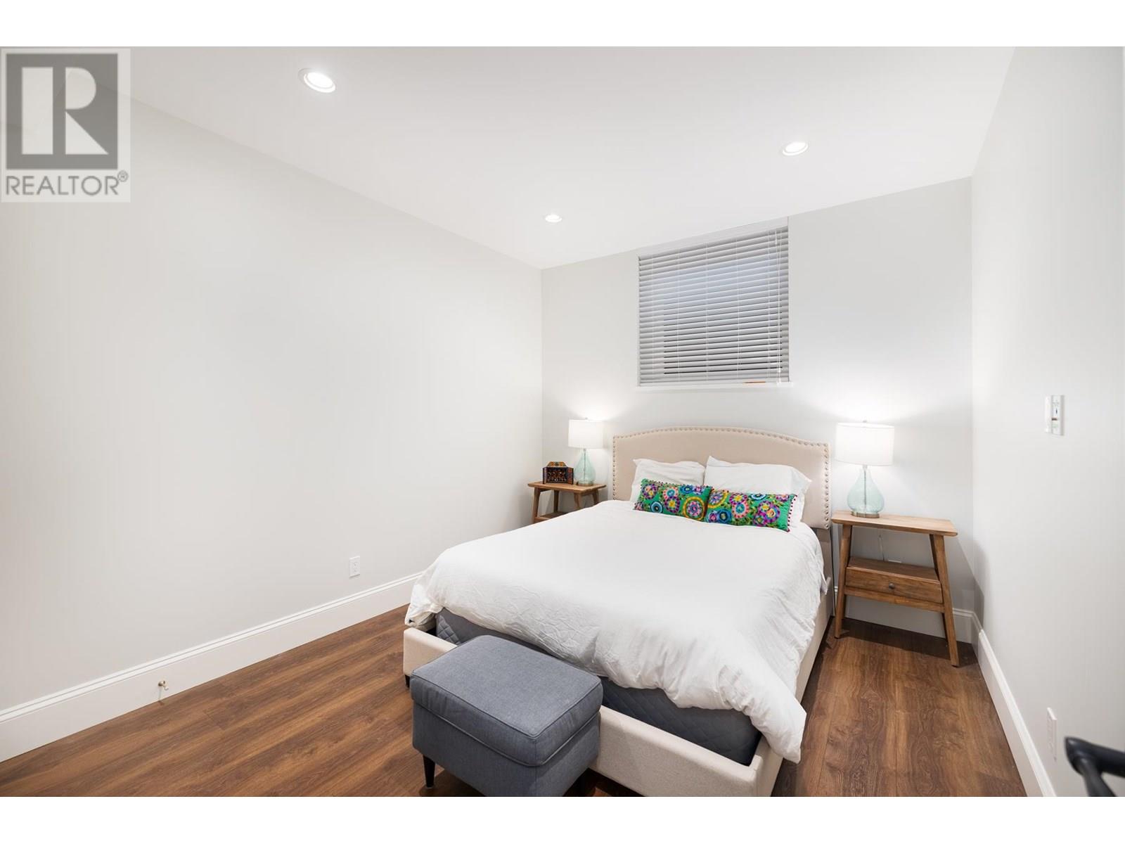 3850 ST. MARYS AVENUE, North Vancouver