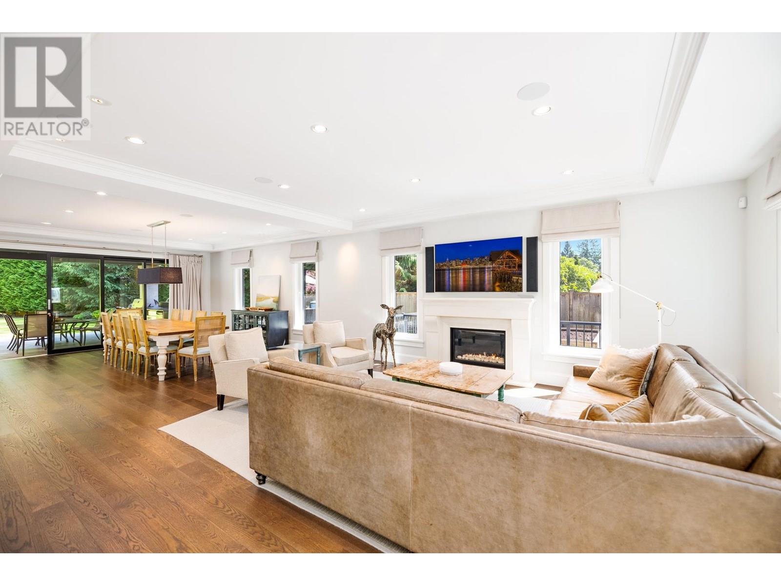 3850 ST. MARYS AVENUE, North Vancouver