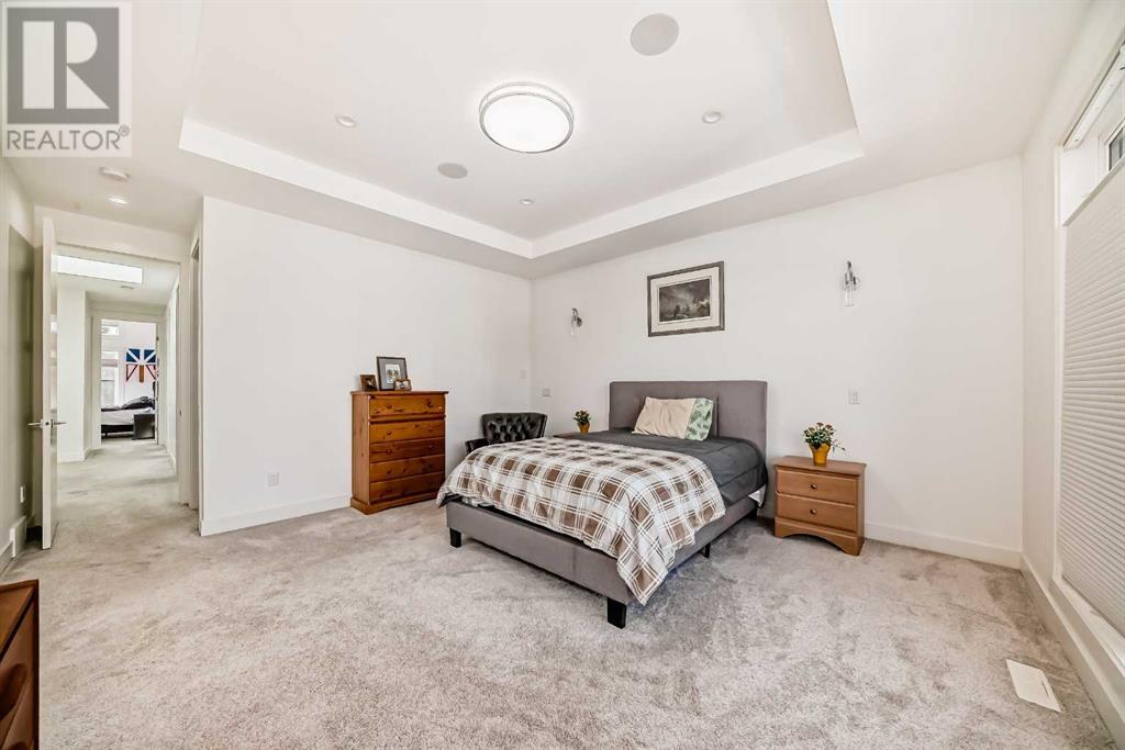 Single Family House for Sale in   Avenue NE Tuxedo Park Calgary 