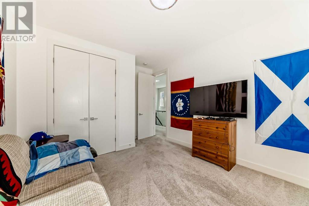 Single Family House for Sale in   Avenue NE Tuxedo Park Calgary 