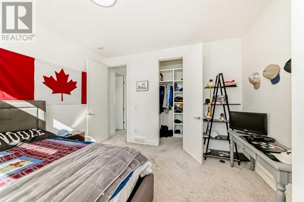 Single Family House for Sale in   Avenue NE Tuxedo Park Calgary 