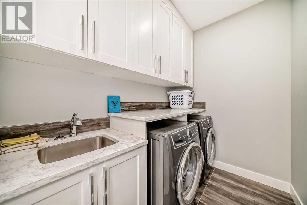 Single Family House for Sale in   Avenue NE Tuxedo Park Calgary 