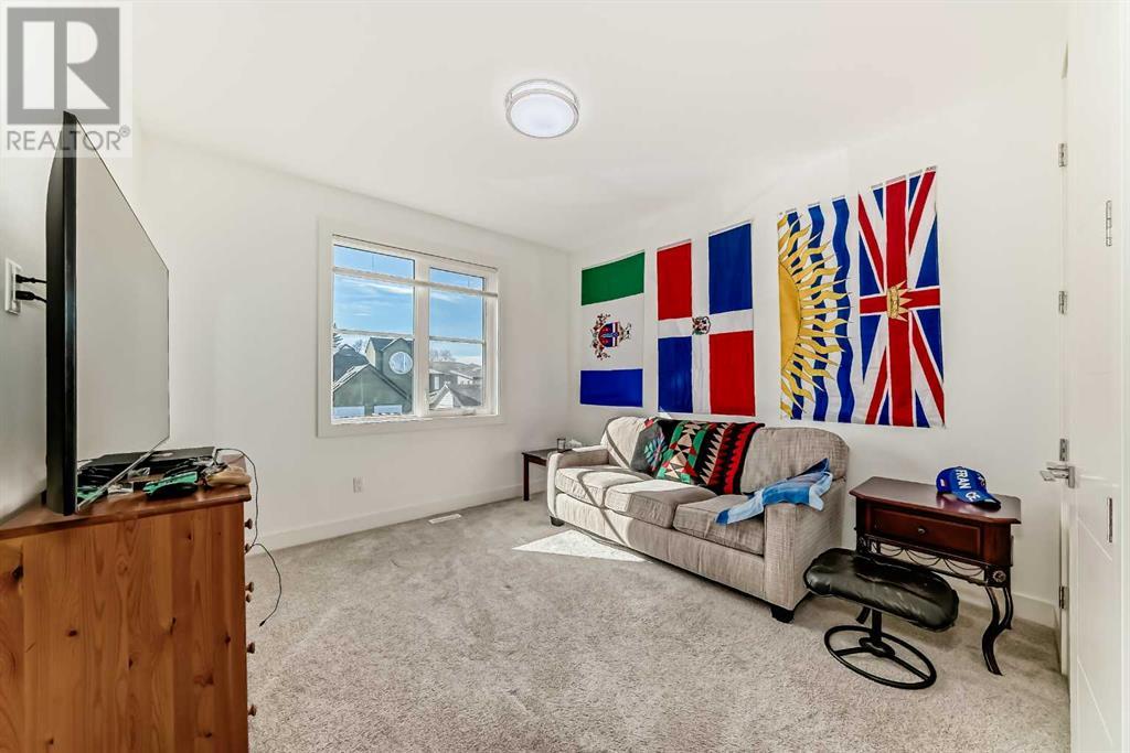 Single Family House for Sale in   Avenue NE Tuxedo Park Calgary 