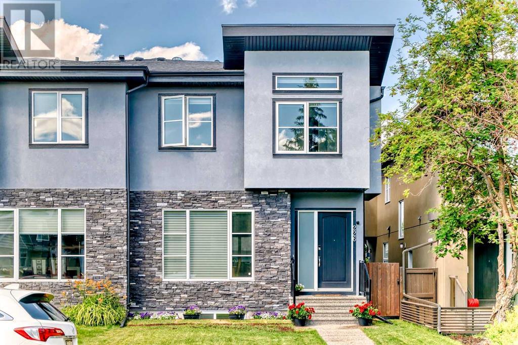 Single Family House for Sale in   Avenue NE Tuxedo Park Calgary 
