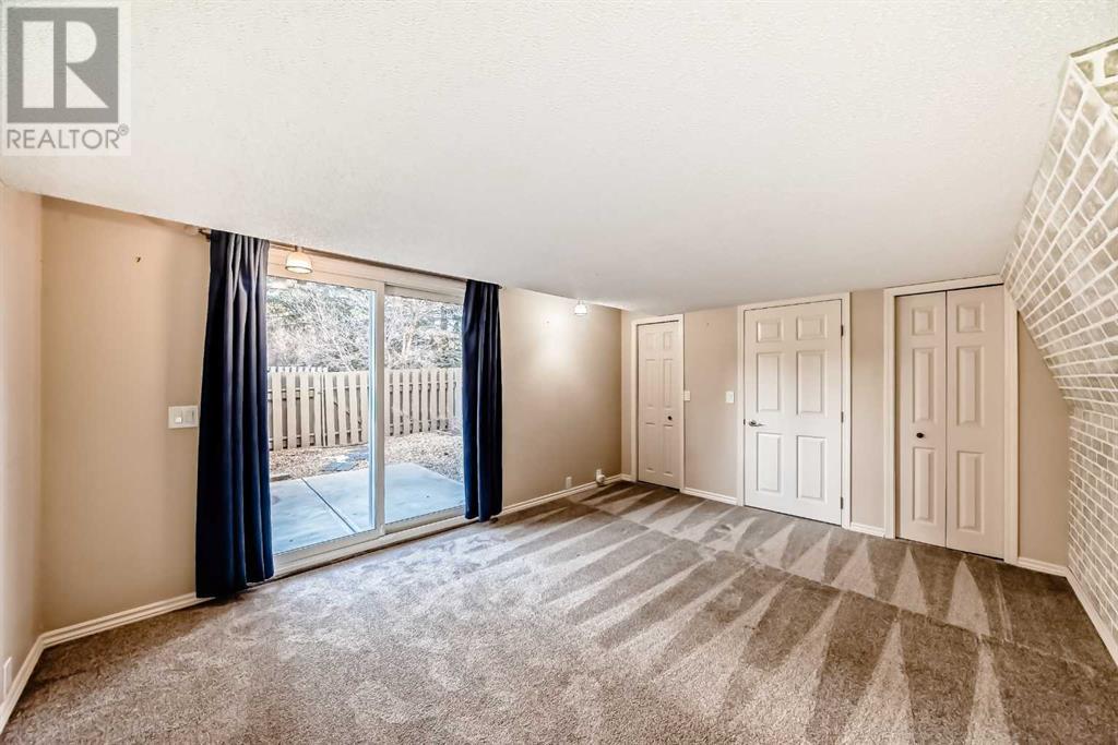 Single Family House 4 Level for Sale in  Glamis Terrace SW Glamorgan Calgary 