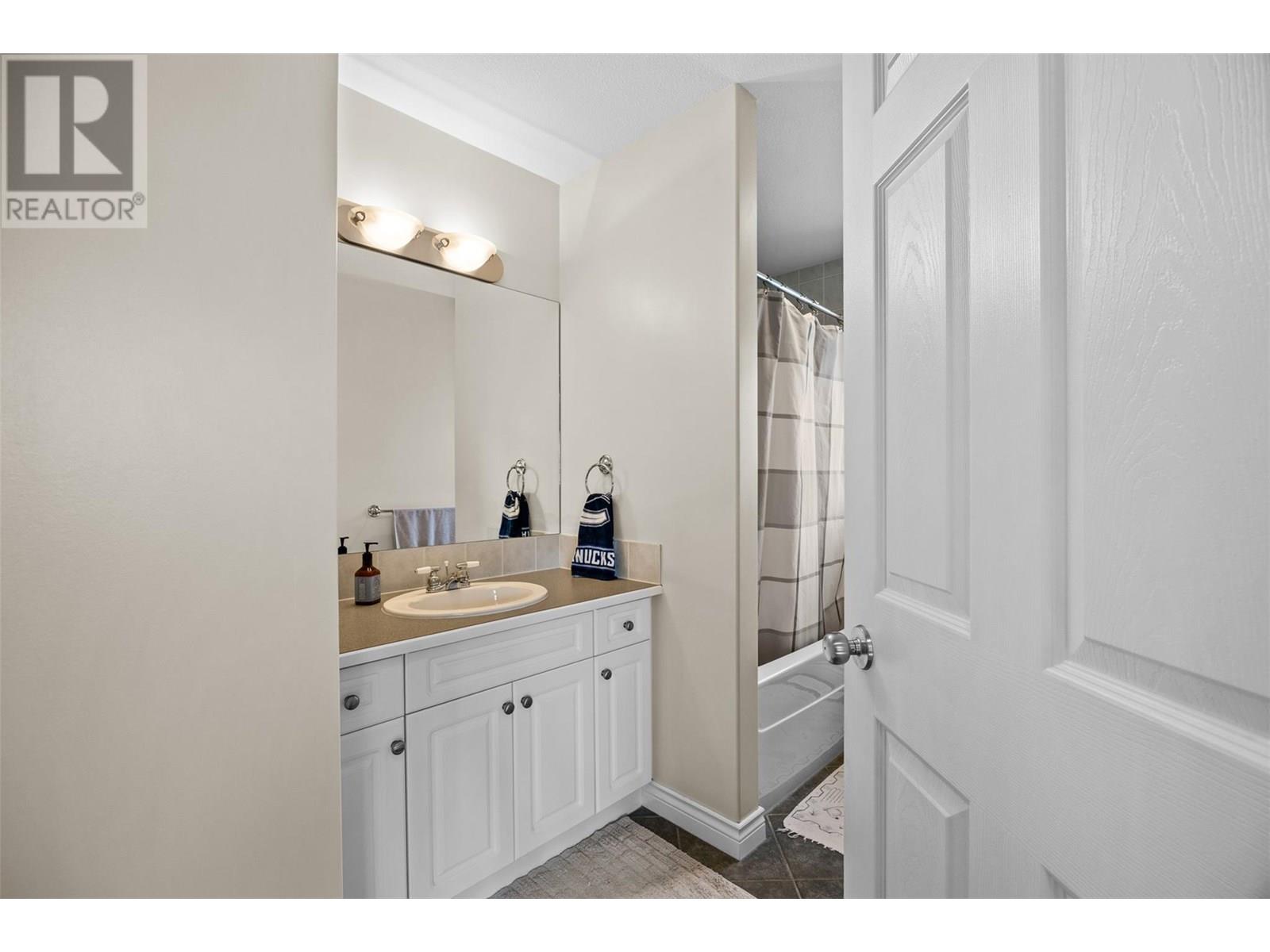 Photo 4 of 851 Bramble Place, Kamloops BC