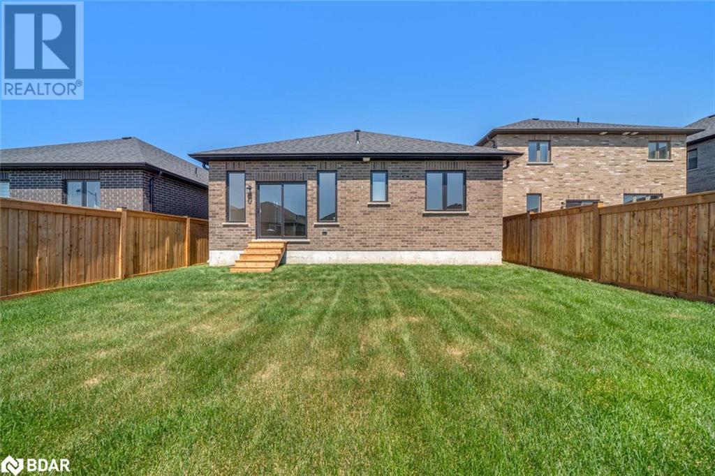 Photo 27 of 127 Ritchie Crescent, Elmvale ON