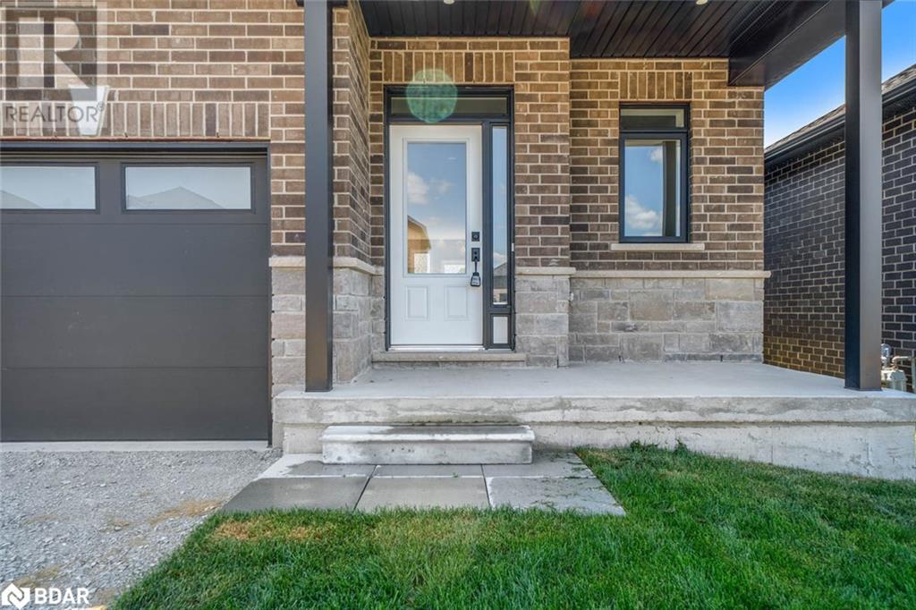 Photo 5 of 127 Ritchie Crescent, Elmvale ON