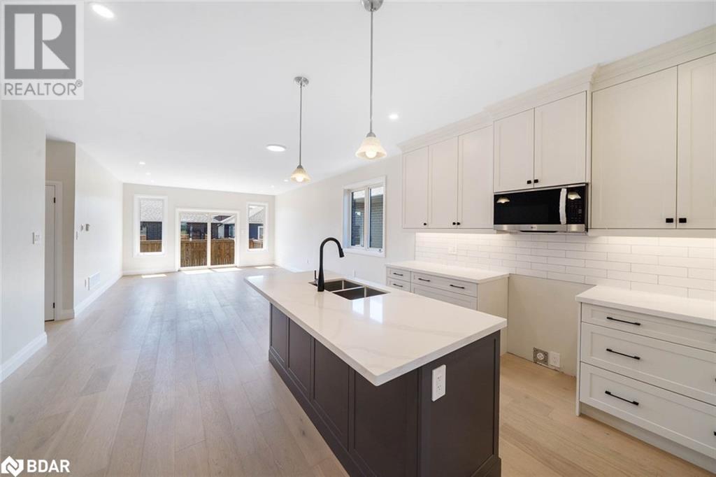 Photo 7 of 127 Ritchie Crescent, Elmvale ON
