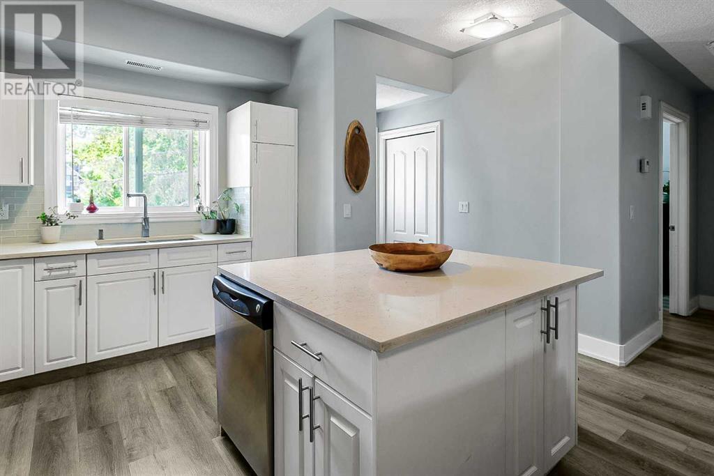 Single Family House for Sale in    Street SW Lower Mount Royal Calgary 