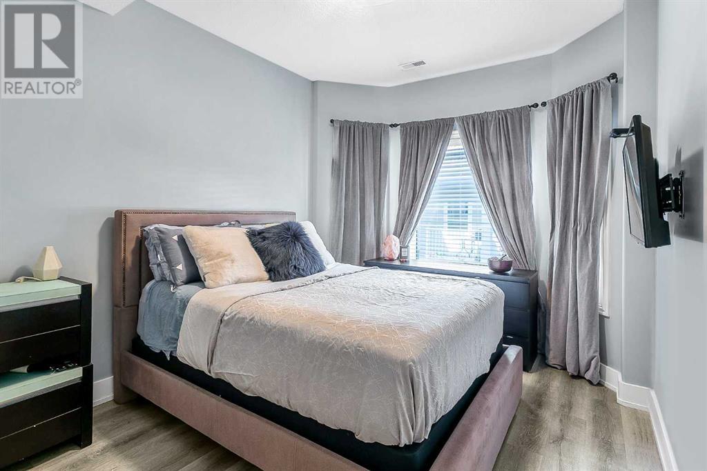 Single Family House for Sale in    Street SW Lower Mount Royal Calgary 