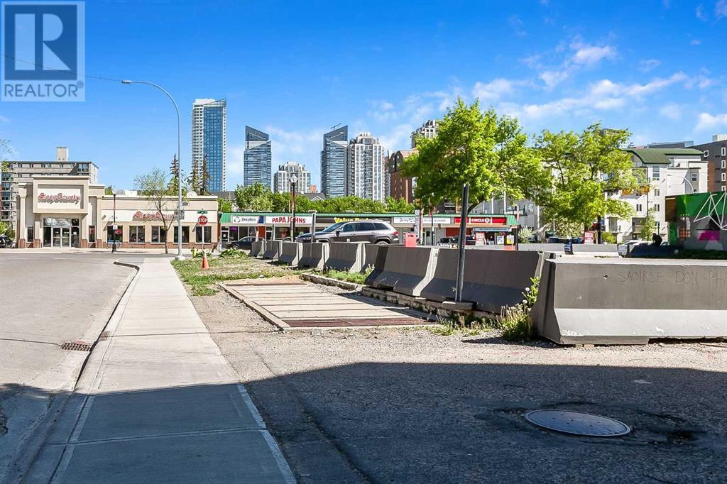 Single Family House for Sale in    Street SW Lower Mount Royal Calgary 