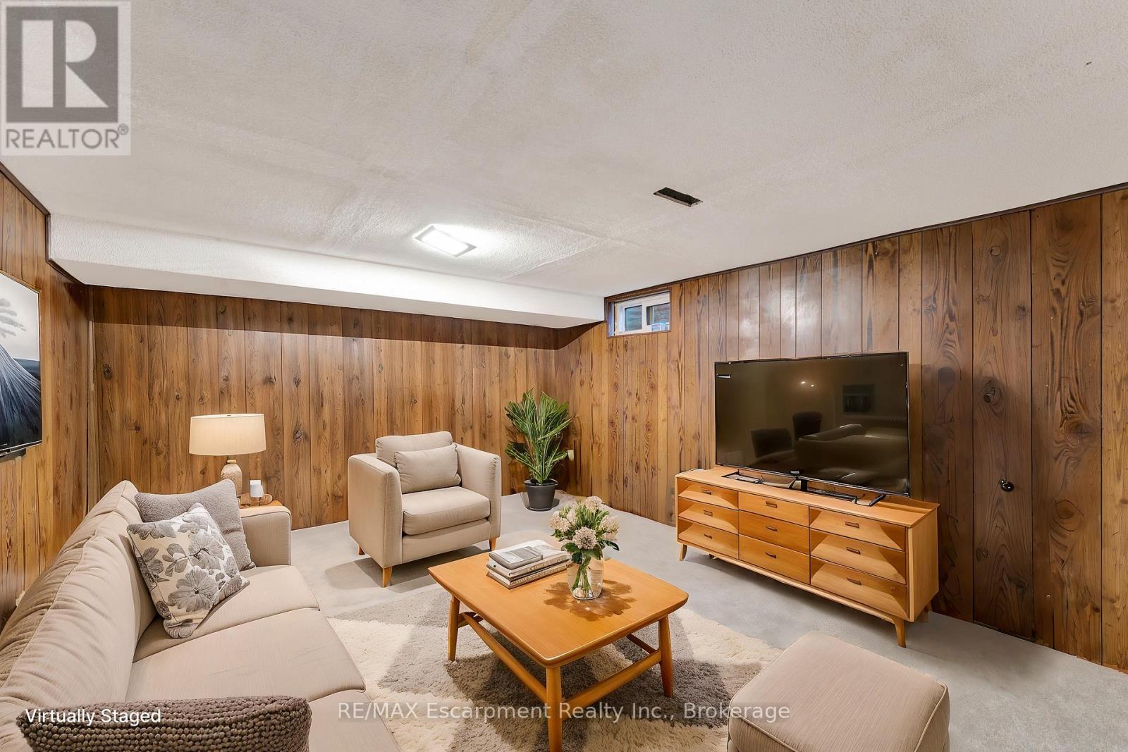 Photo 3 of 15 165 Green Valley Drive, Kitchener ON