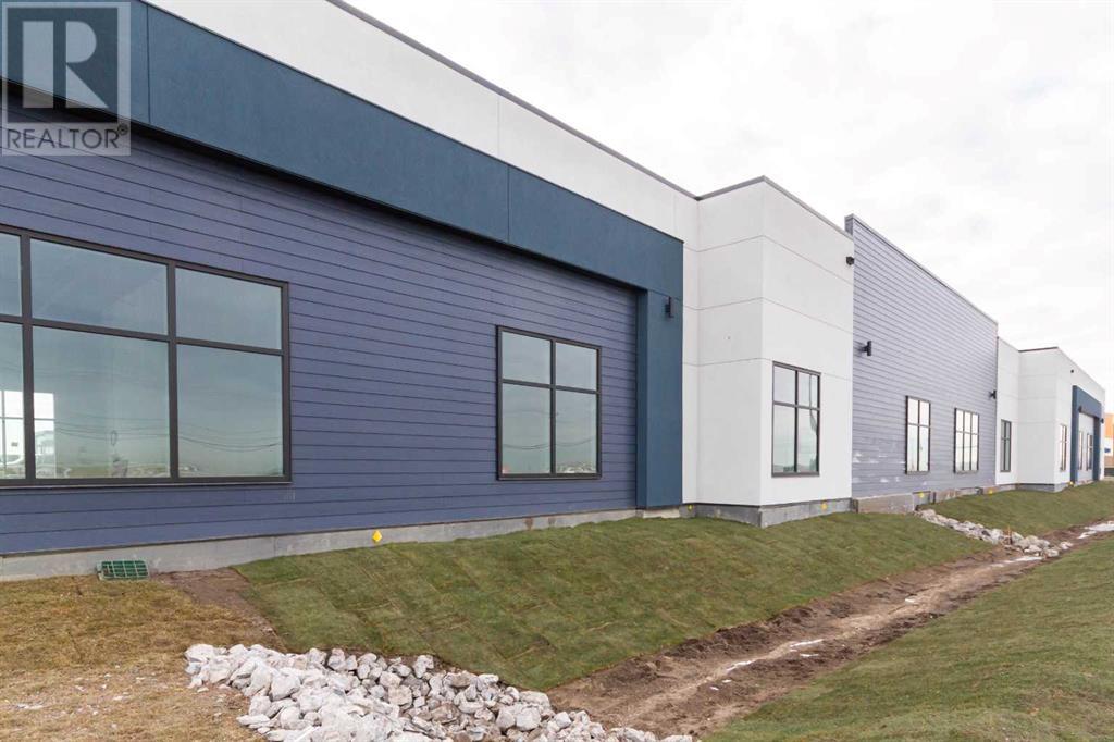 Retail for Sale in    Avenue NE Stoney 3 Calgary 
