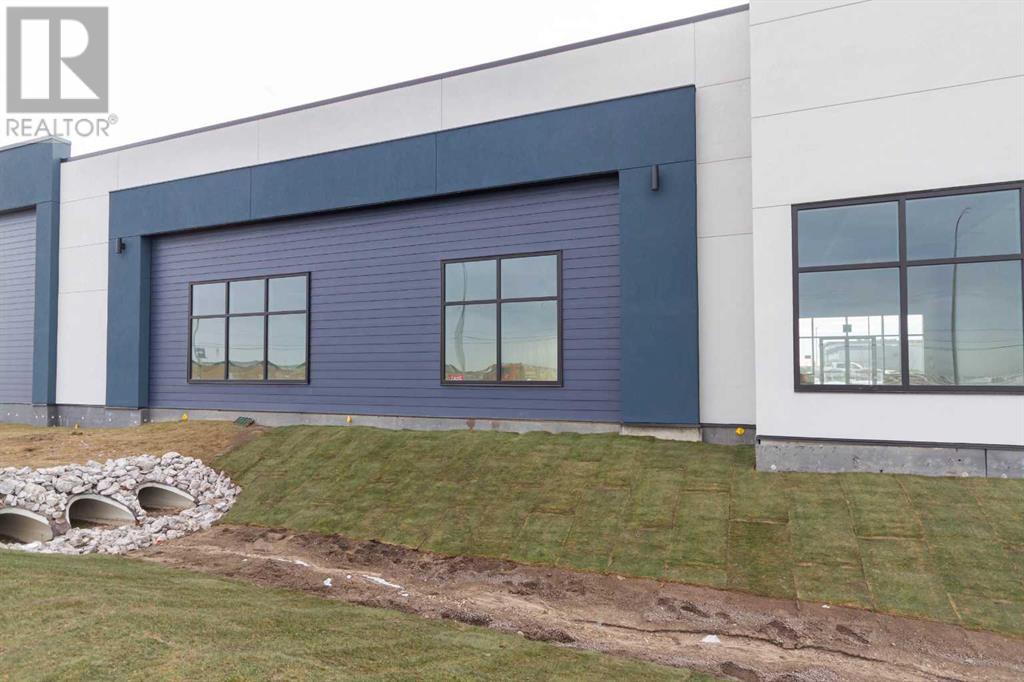 Retail for Sale in    Avenue NE Stoney 3 Calgary 