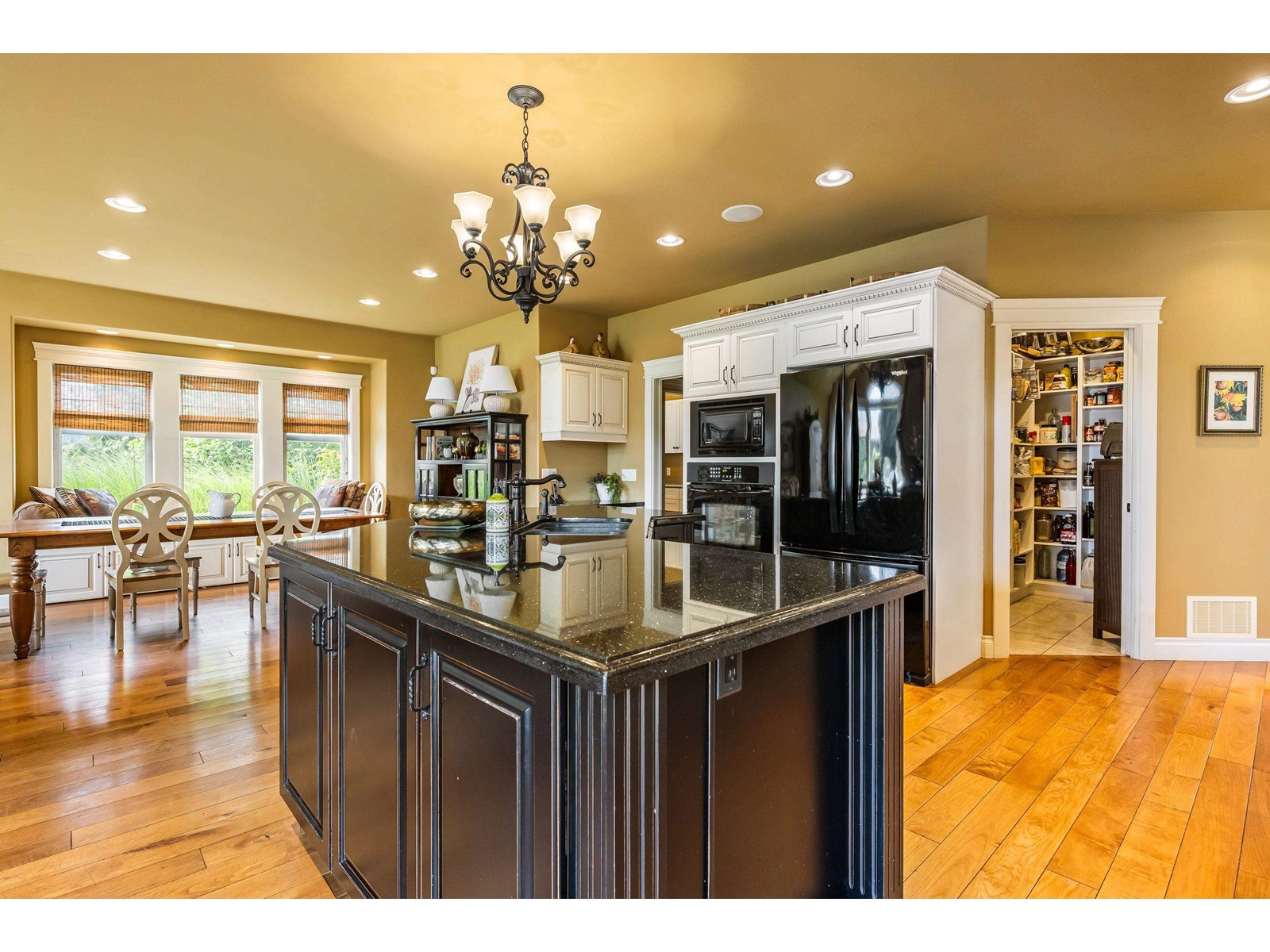Photo 14 of 9338 Gibson Road East Chilliwack, Chilliwack BC