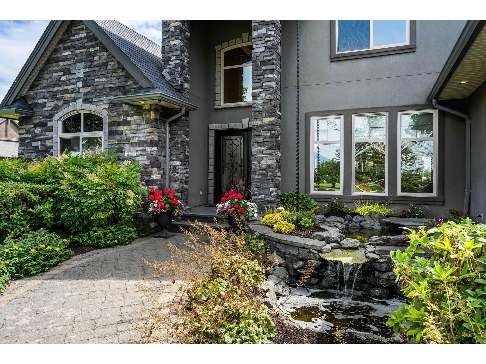 Photo 3 of 9338 Gibson Road East Chilliwack, Chilliwack BC