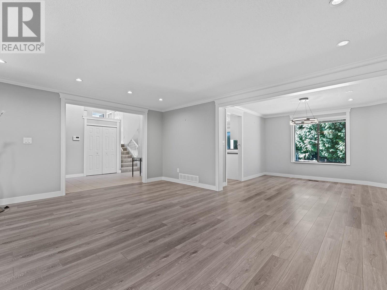 Photo 11 of 755 Westcot Road, West Vancouver BC