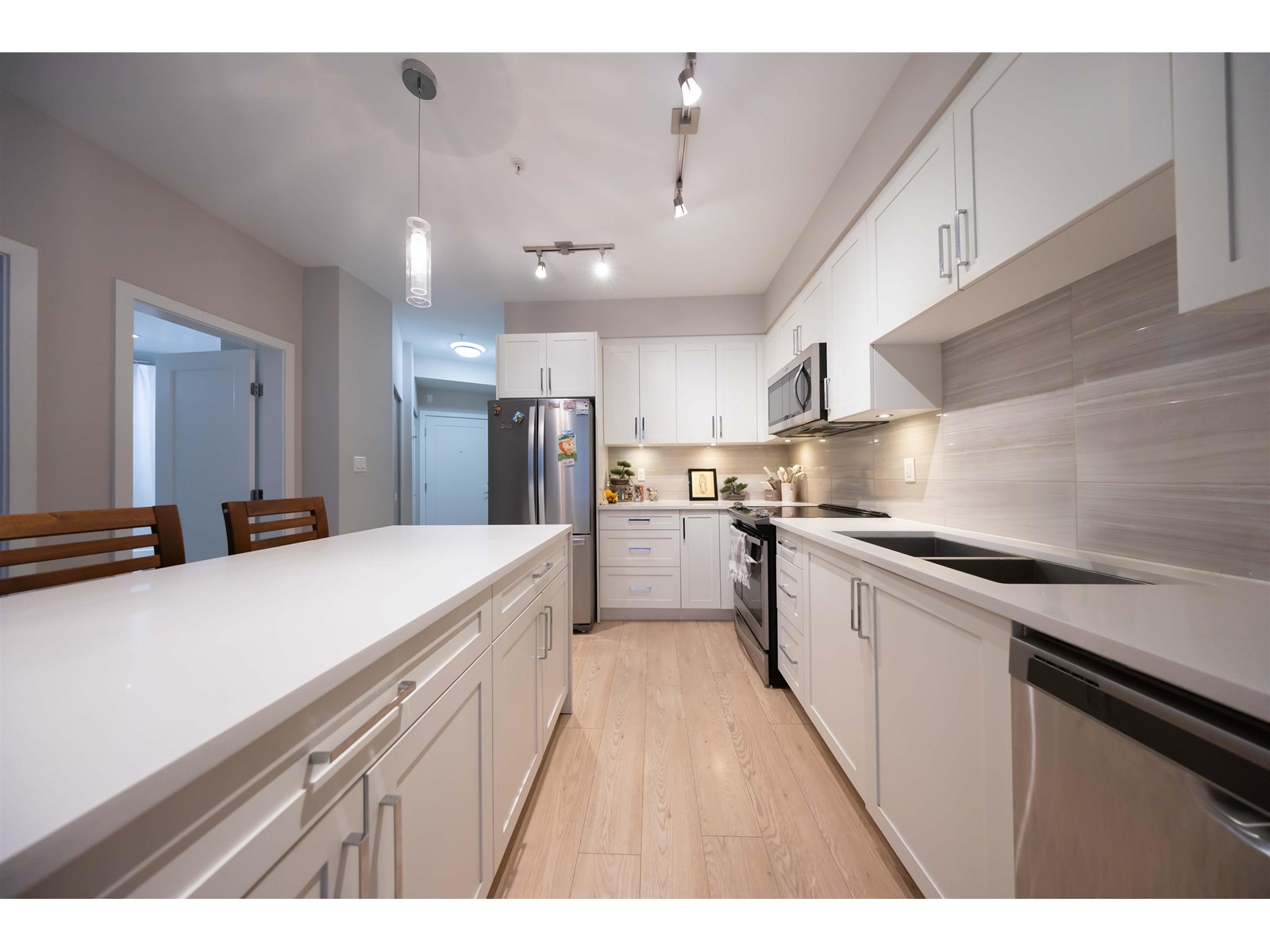 Photo 1 of D 202 20211 66 Avenue, Langley BC
