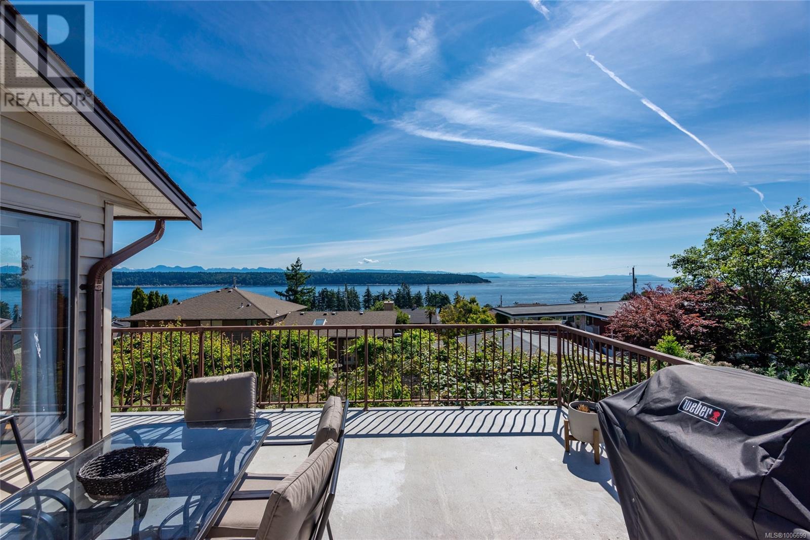 Photo 42 of 241 Mclean St S, Campbell River BC